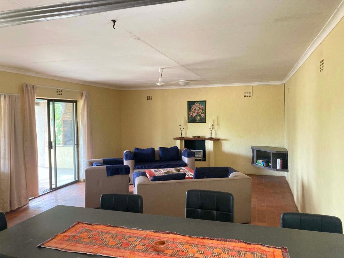 Kalahari Homestead Khemsbok ภายนอก รูปภาพ